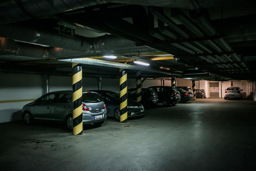 Imola Udvarhaz Dessert Hotel Eger Exteriör bild